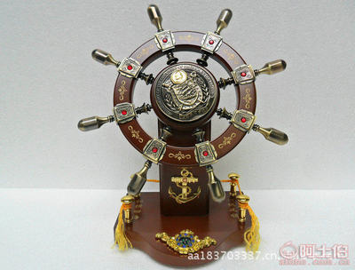 商海舵手 寓意深遠的商務(wù)禮品與家居裝飾